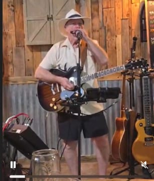 Customer photo review of XL-aiR UHF Wireless System for Dynamic Microphones – Pro XLR Audio, 165ft (50m) Range, 6-Hour Battery