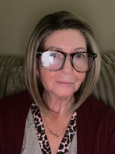 Customer photo review of JBEXTENSION 12 Inches Bob Cut Shatush Mix Blonde Pre-Cut Snowflake Lace Frontlace Glueless Wig KHLOE SHATUSH MIX BLONDE【PERMATEASE】【BENDY EAR TABS】