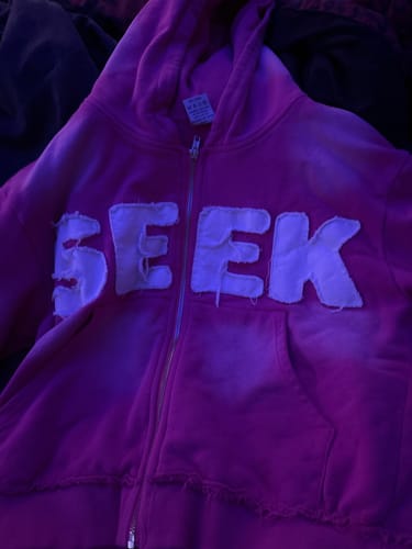 Customer photo review of SEEK ZIPUP