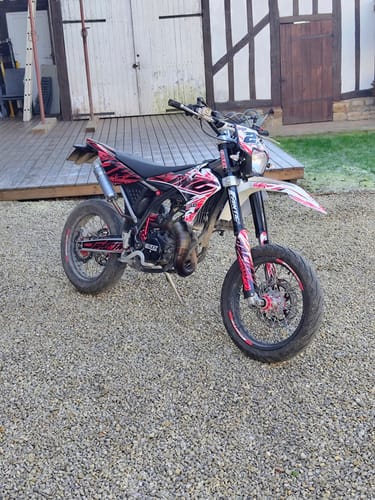 Customer photo review of NEW! FADED - GRAPHICS KIT