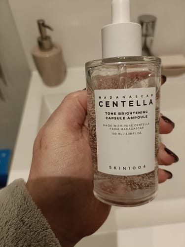 Customer photo review of SKIN1004 - Ampoule Jumbo éclaircissante pour le teint à la Centella de Madagascar - 50/100ml