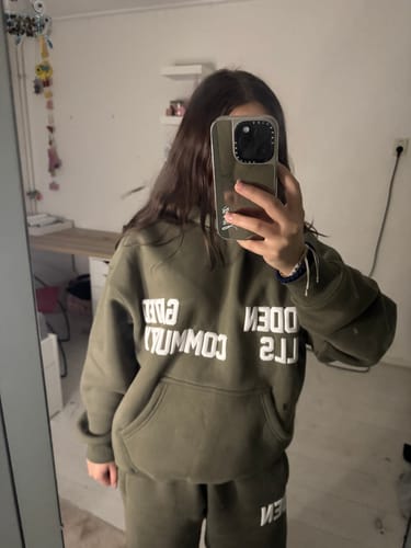 Customer photo review of GATED COMMUNITY HOODIE SAGE