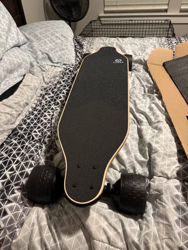Customer photo review of Tynee® Ultra Hub Motor Electric Skateboard & Longboard
