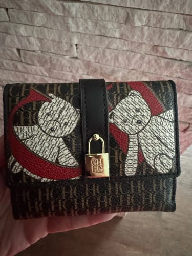 Customer photo review of CHCH Ultra Thin Mini Leather Fashionable Women's Wallets
