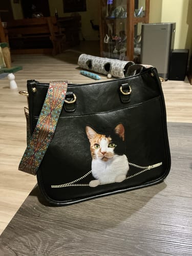 Customer photo review of Personalized PetPeek Handbag With Your Pet's Photo V2