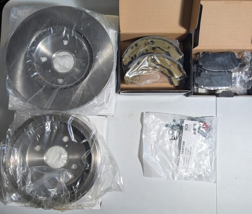 Customer photo review of Front Rear Disc Brake Rotors Ceramic Pads And Drum Kit (7Pc) For 2001-2005 Toyota Echo K8T-102476