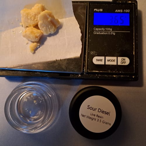 Customer photo review of Sour Diesel | Live Resin Crumble