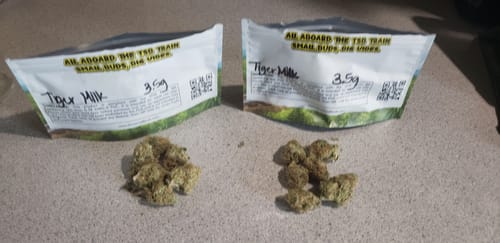 Customer photo review of THCA Asteroids