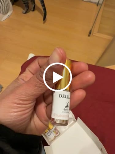 Customer video review of DECANTE DELILAH MAISON ALHAMBRA - 5ML