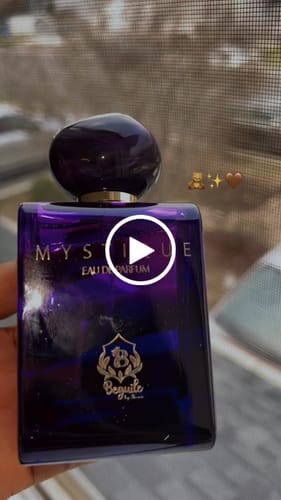 Customer video review of Mystique