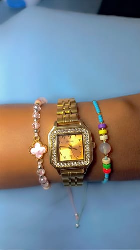 Customer photo review of LA PEACH MONTRE DORÉ AVEC CHIFFRES ARABES