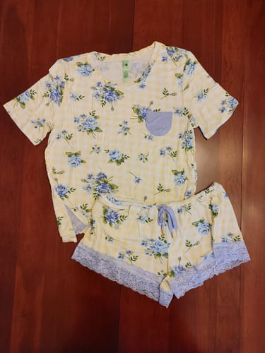 Customer photo review of NWT Nordstrom Brands Polybagged Pajama Sets