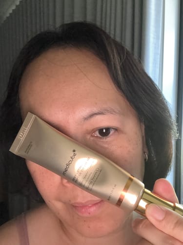 Customer photo review of Medicube - Deep Lifting Peptide Eye Cream For Face 30ml