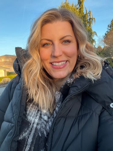 Customer photo review of Flex Hold Hairspray