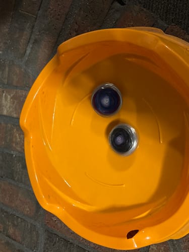 Customer photo review of Takara Tomy Diablo Nemesis Beyblade Metal Fury BB-122 X:D 4D - With Launcher