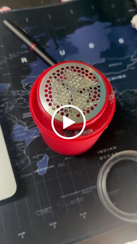 Customer video review of RIZZ | Rechargeable Lint Remover