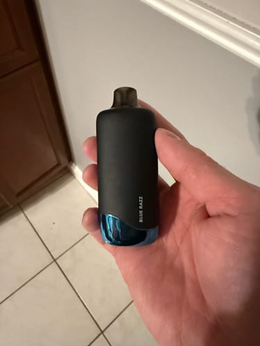 Customer photo review of Blue Razz CBD Vape