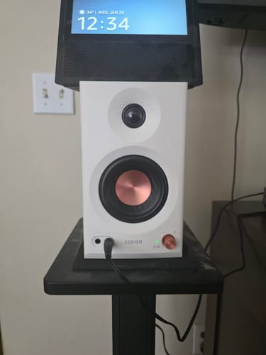 Customer photo review of MR3 Powered Studio Monitor Speakers