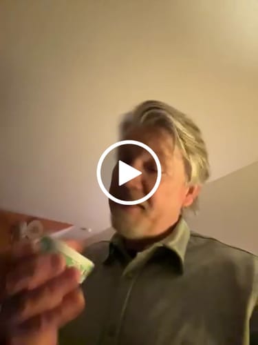 Customer video review of Spearmint Nicotine Pouches