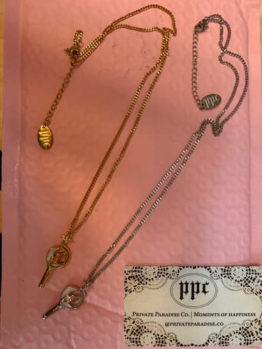 Customer photo review of Lightiny Necklace