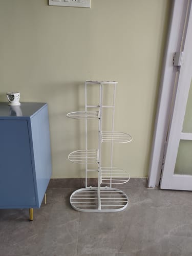 Customer photo review of UnitedCrafts MILO 6 Tier Metal Plant Stand -7 Potted Multiple Shelves