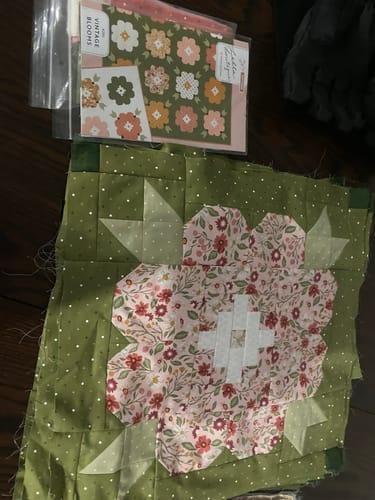 Customer photo review of Vintage Blooms Pre-Cut Ready-To-Sew Quilt Kit Featuring Moda Wild Honey