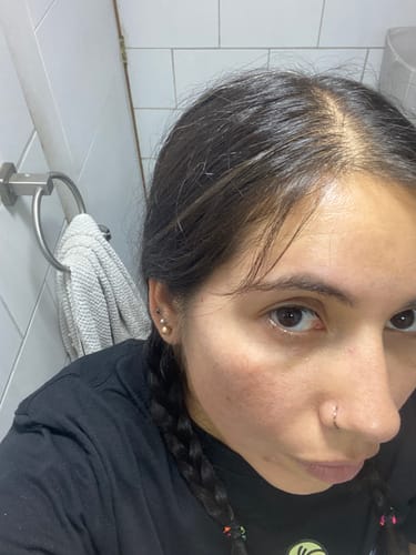 Reseña con foto de un cliente sobre Polvo de Shikakai – Limpieza natural
