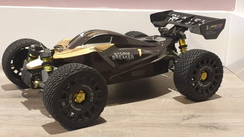Customer photo review of Rlaarlo Storm Breaker 1/10 Carbon Fiber Brushless RTR 4WD Buggy | SBK10