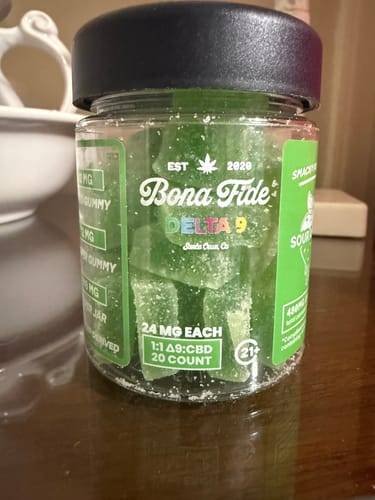Customer photo review of DELTA-9 • 1:1 D9:CBD VEGAN GUMMIES • SOUR APPLE