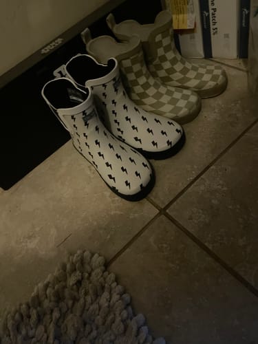Customer photo review of Classic Midi Rain Boot in Bowie