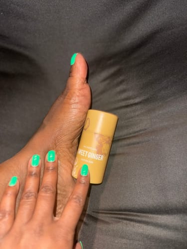 Customer photo review of Sweet Ginger Vapor Rub