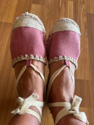 Reseña con foto de un cliente sobre Sandalias Alpargata Cintas