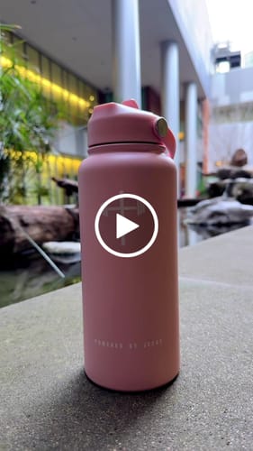 Customer video review of Powered By Jesus 32oz Insulated Water Bottle