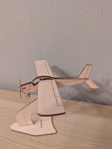Customer photo review of Bölkow 208 Junior Deko Flugzeugmodell Bausatz | Pure Planes