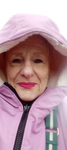 Customer photo review of BEACHBUM BROBE - LILAC
