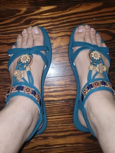 Customer photo review of Fashionable bohemian-style flat sandals, casual and comfortable dopamine-colored versatile and vibrant women's shoes
