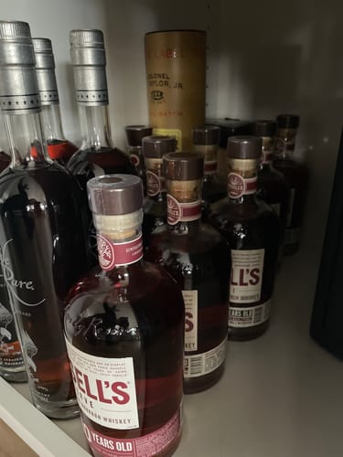 Customer photo review of Russell's Reserve Kentucky Straight Bourbon Whiskey - Aged 10 Years (750ml)