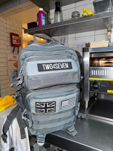 Customer photo review of TWO4SEVEN 25L Backpack - Grey