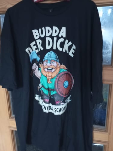Customer photo review of Der Dicke macht das schon - Shirt - Personalisierbar