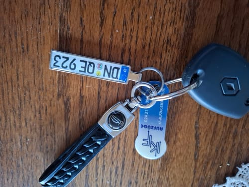 Customer photo review of Kennzeichen Schlüsselanhänger Mini Nummernschild Metall