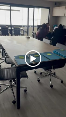 Customer video review of Silla oficina Bishop Media Negro