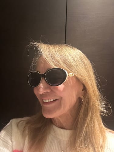 Customer photo review of OVAL SUNGLASSES 640343 IN IVORY BROWN ACETATE METAL FRAME EMBOSSED PEARL