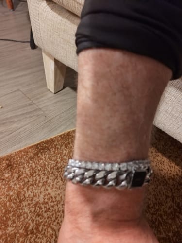 Customer photo review of 4.5mm Tennis Bracelet - White Gold