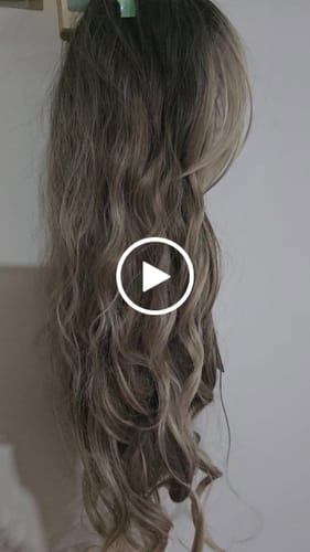 Customer video review of Get the Influencer Look with JBEXTENSION 26 Inches Mix Blonde With Dark Root Body Wave With Bangs MANDA