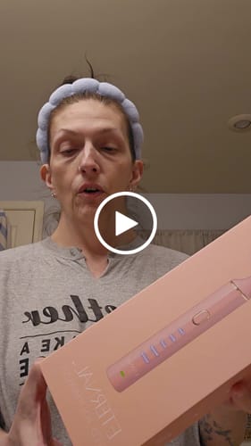 Customer video review of Pink LED Toothbrush