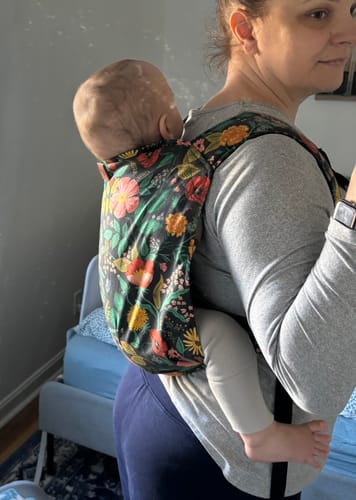 Customer photo review of Toddler Onbuhimo