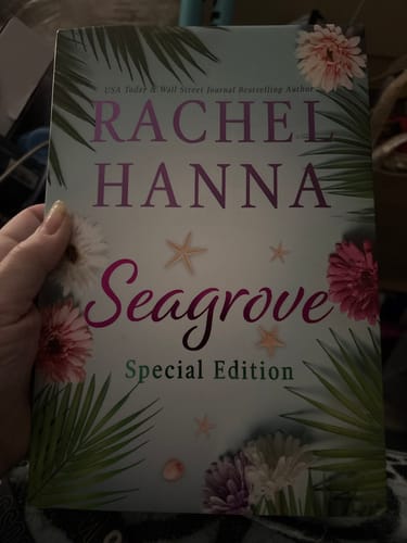 Customer photo review of Seagrove 1 Special Edition Hardcover (+ AUTHOR-SIGNED BOOKPLATE)