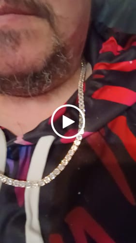 Customer video review of 5mm Round Cut Clustered Tennis Chain