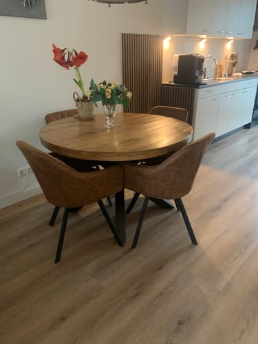 Customer photo review of Brione Draaibare Eetkamerstoel - Cognac