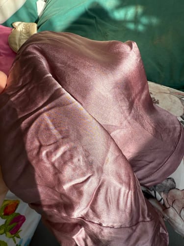 Customer photo review of Silkvana Long Mulberry Silk Sleeping Bonnet – 19 Momme